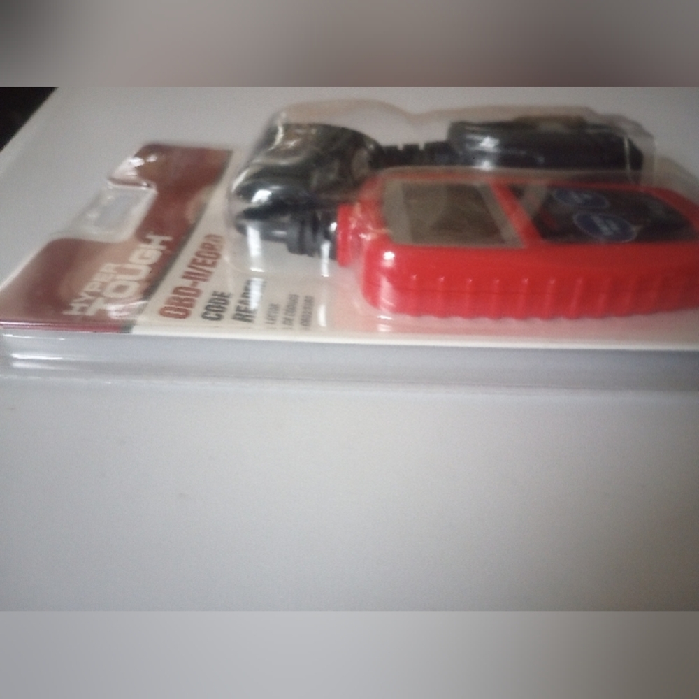 Hyper Tough Red OBD-II/EOBD Code Reader - Picture 3 of 4